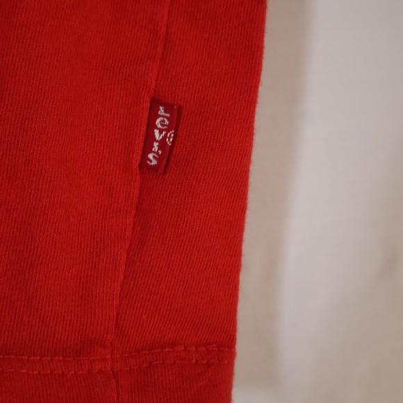 Levi's T - Picture 2 of 5
